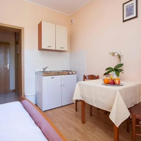 Family & Mikelin Πανσιόν Primošten