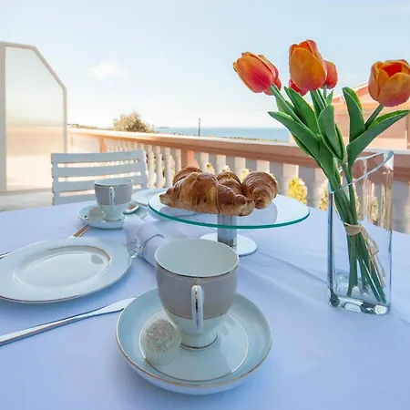 Πανσιόν Family & Mikelin