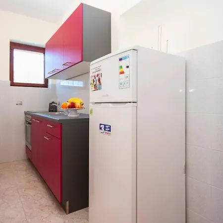 Family & Mikelin Πανσιόν