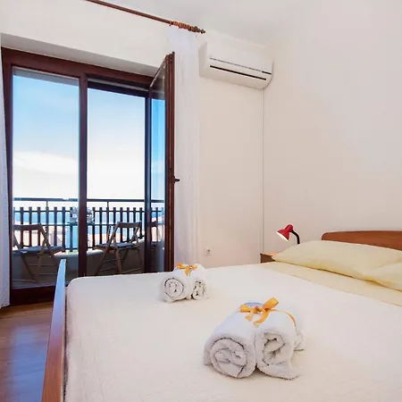 Πανσιόν Family & Mikelin 3*