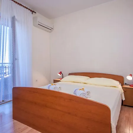 Family & Mikelin Πανσιόν Primošten