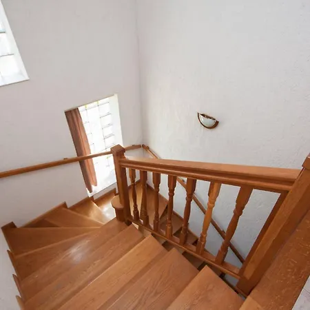 Family & Mikelin Πανσιόν