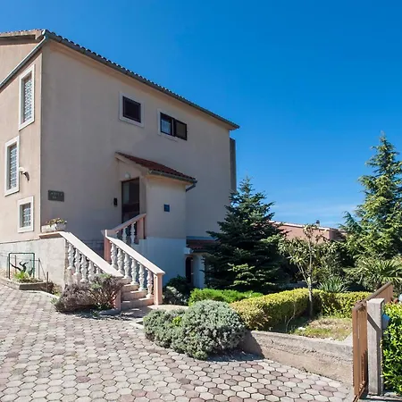 Gasthuis Family & Mikelin Primošten