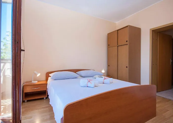 Guest house & Mikelin 3*