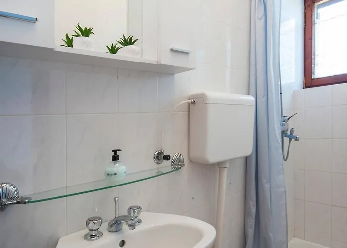 & Mikelin 3* Primosten