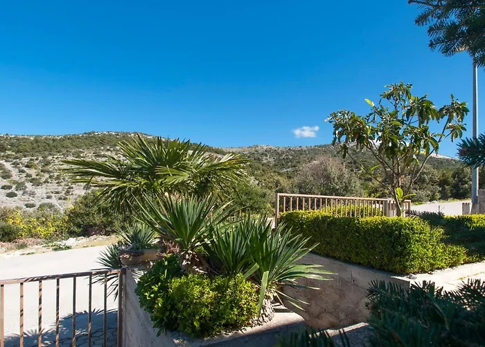 & Mikelin Guest house Primosten