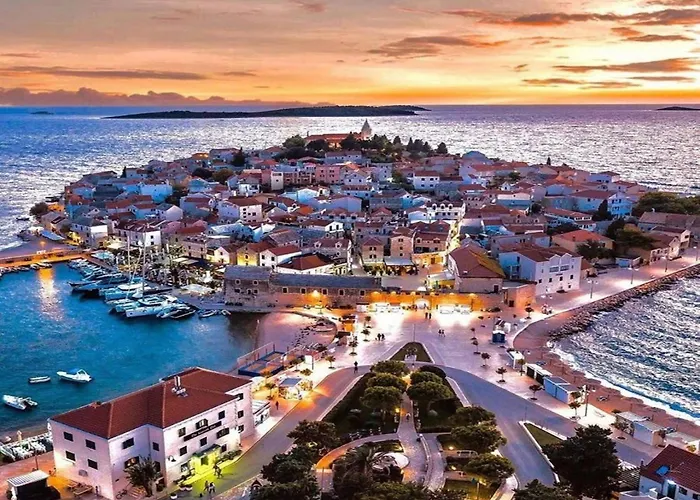 Family & Mikelin 3* 프리모스턴