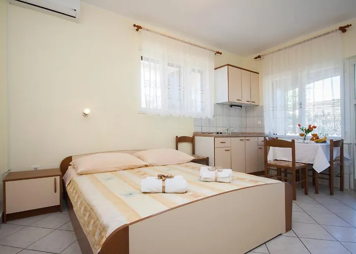 Guest house & Mikelin 3*