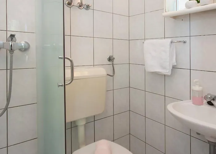 & Mikelin Guest house Primosten