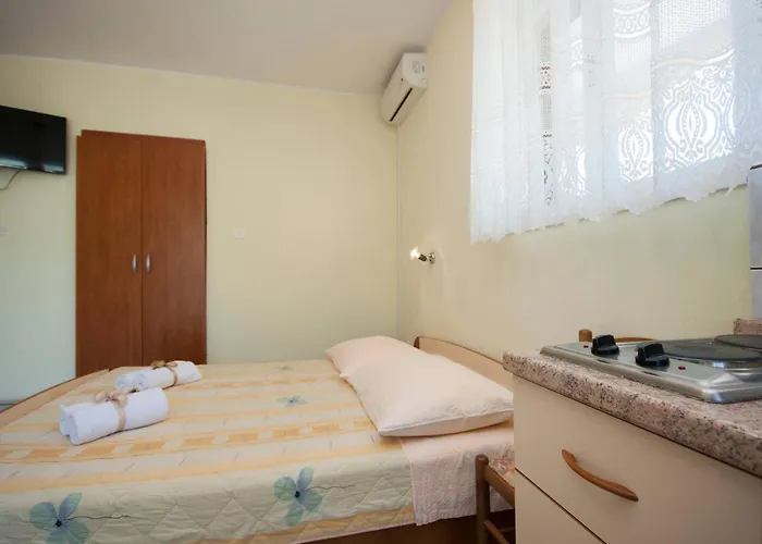 Guest house & Mikelin Primosten